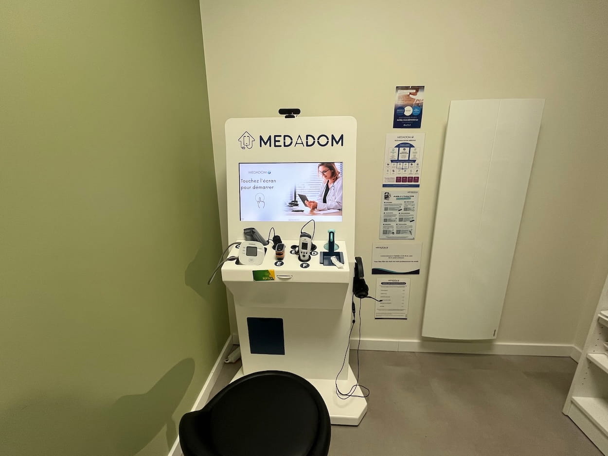 Borne de téléconsultation médecin en ligne